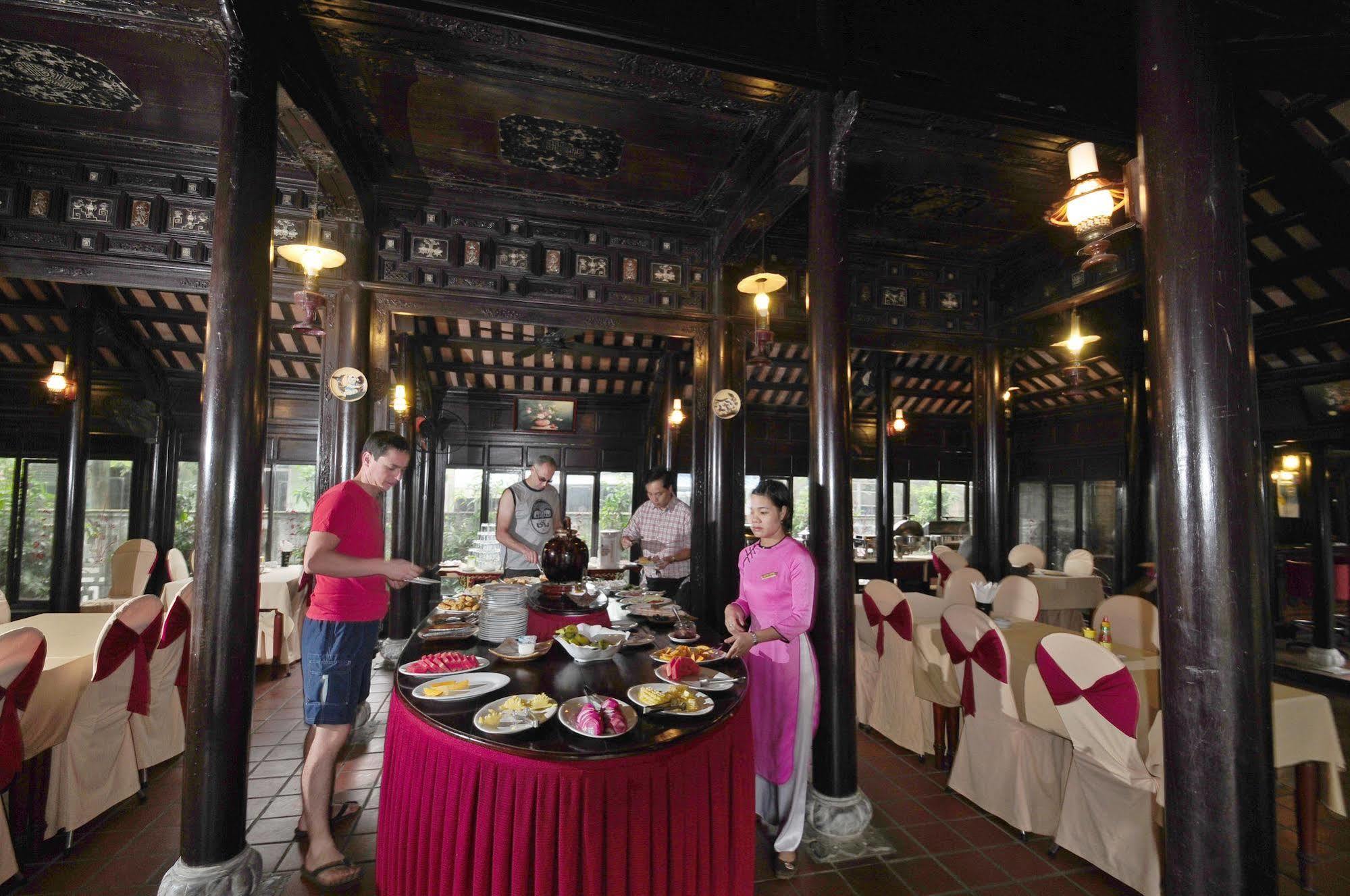 Thanh Noi Hotel Hué Eksteriør billede