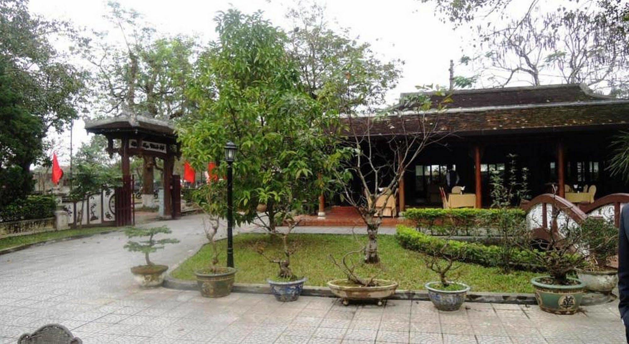 Thanh Noi Hotel Hué Eksteriør billede